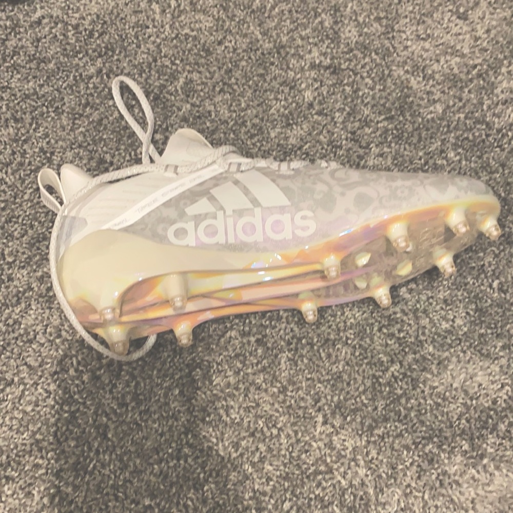 ADIDAS CLEATS SIZE 9.5